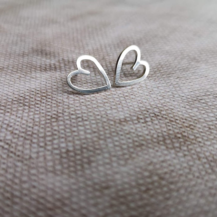 heart doodle earrings studs